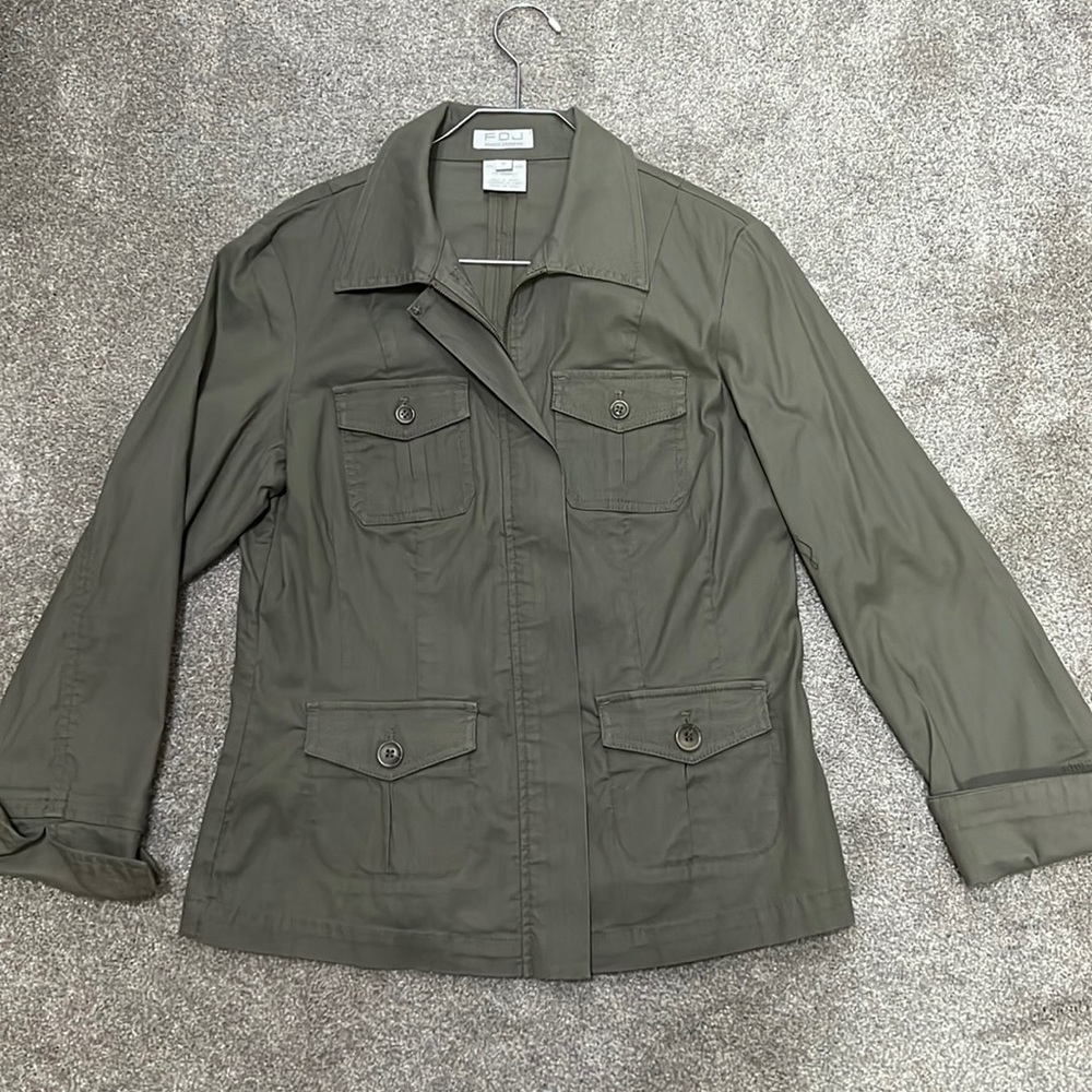 Women’s Olive shirt jacket size 8